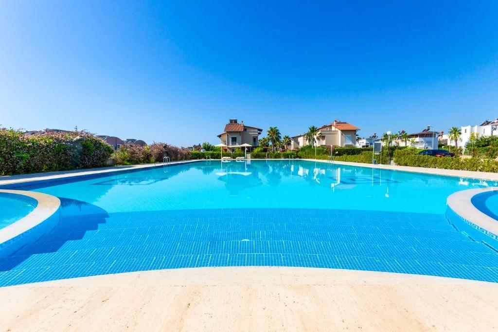 Paradise Town Villa Alison 베렉 외부 사진