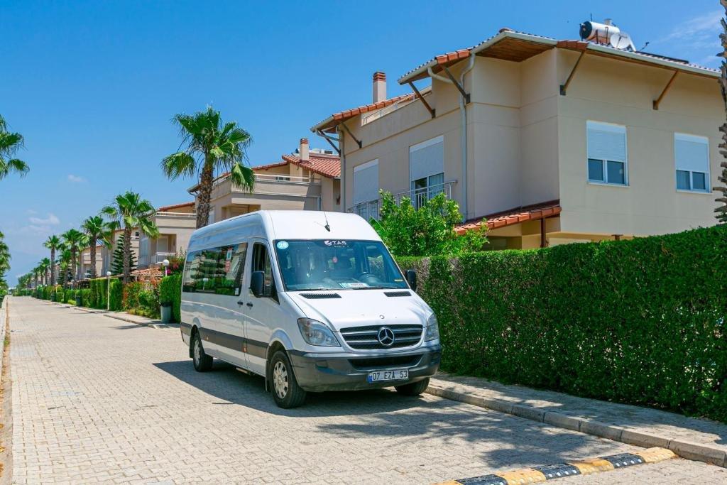 Paradise Town Villa Alison 베렉 외부 사진