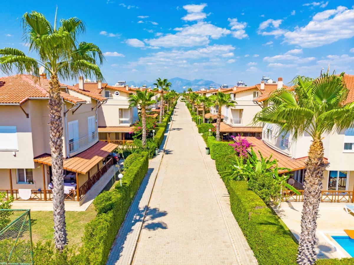 Paradise Town Villa Alison 베렉 외부 사진